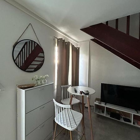 Duplex Apartment Сен-Пиер Екстериор снимка